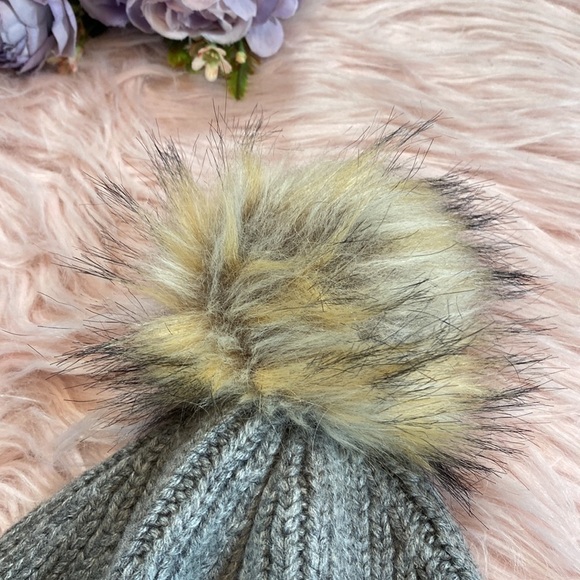 J. Crew Ribbed Pom Pom Beanie Hat Grey - Picture 2 of 6
